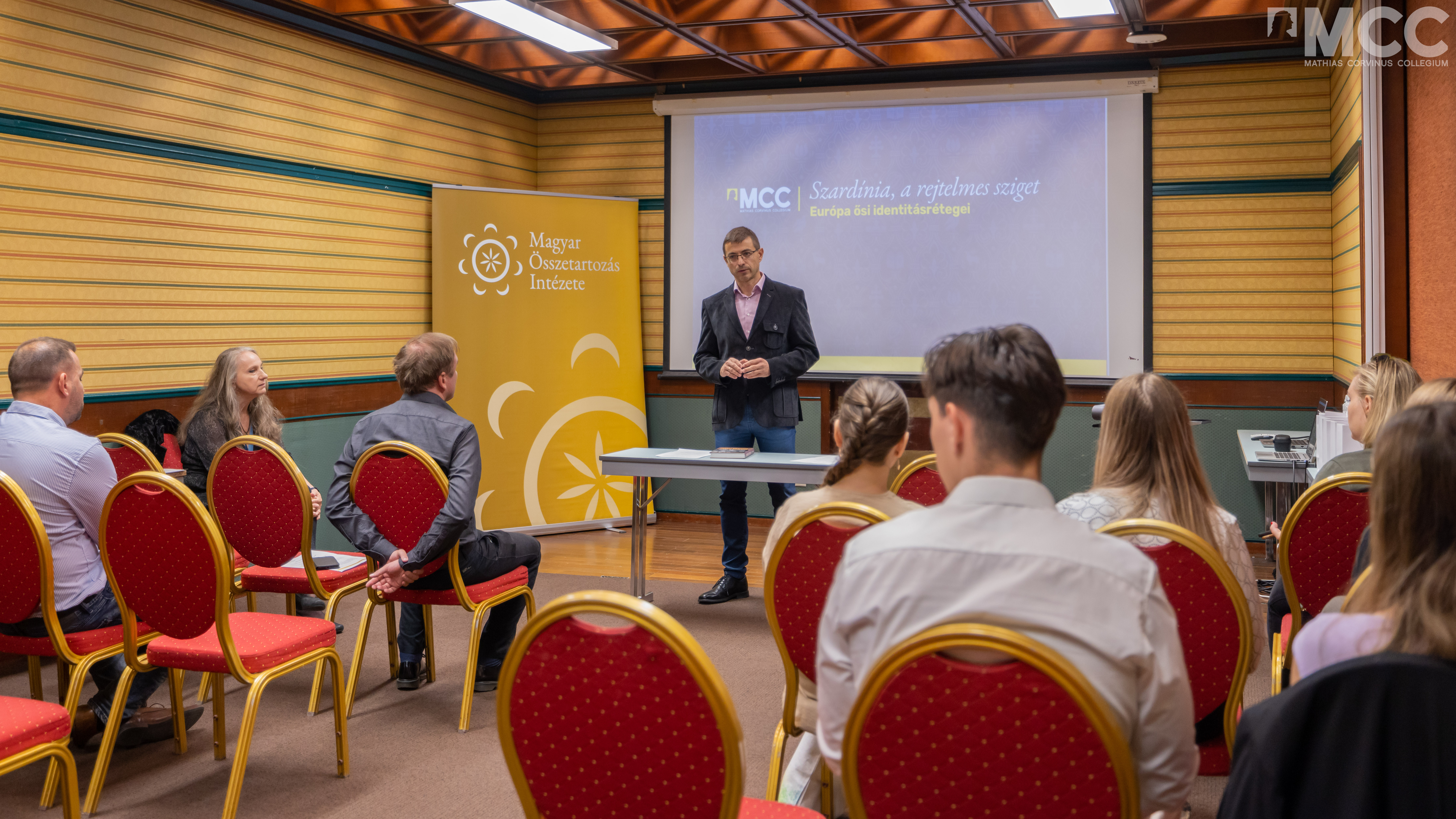 Dr. Margittai Gábor intézetigazgató